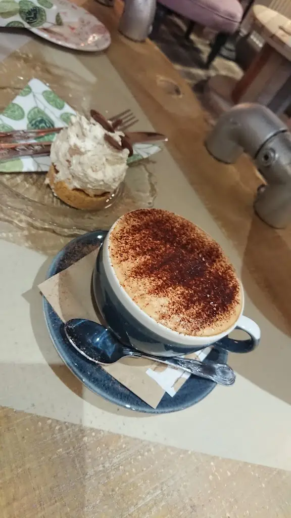 Menu_Granny B's_Castleside_image_1