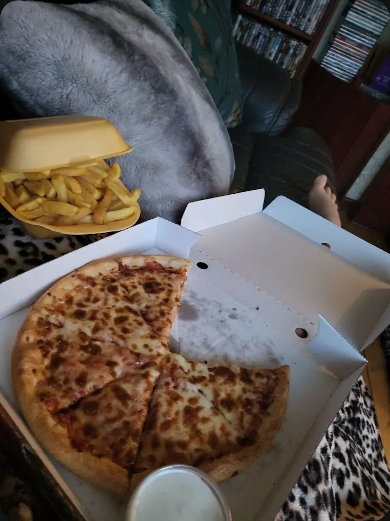 Steeltown Pizza and Grill_Castleside_slider_image_3