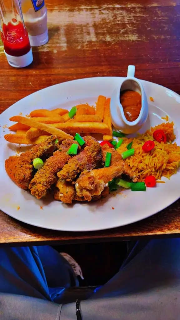 Grant Cann_The Foxglove_Catterick Garrison_recensione