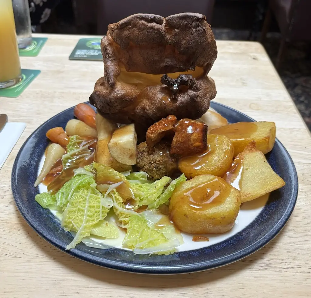 Antony Statham_Old Hare & Hounds_Anstey_review