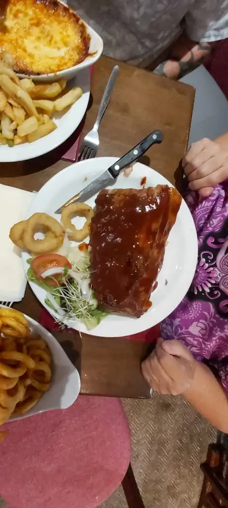 jan simpson_Trafalga Inn_Chapel Saint Leonards_review