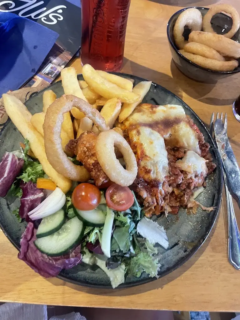 Jodine Mills_JW's Bar & Grill_Chapel Saint Leonards_review