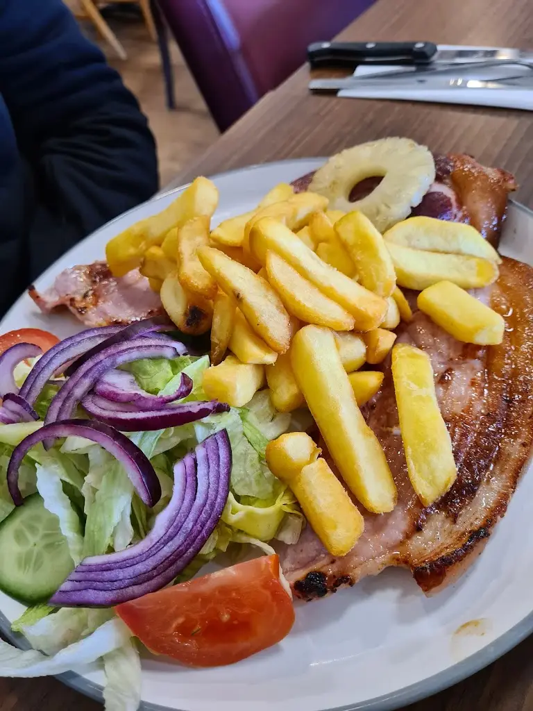 Menu_Trunch Cafe & Restaurant_Chapel Saint Leonards_immagine_3