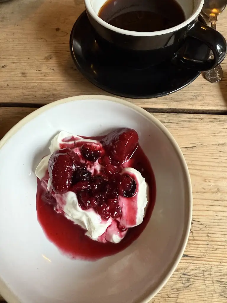 Rachel Holmberg_The Swan, Ascott-under-Wychwood Cotswolds_Charlbury_review