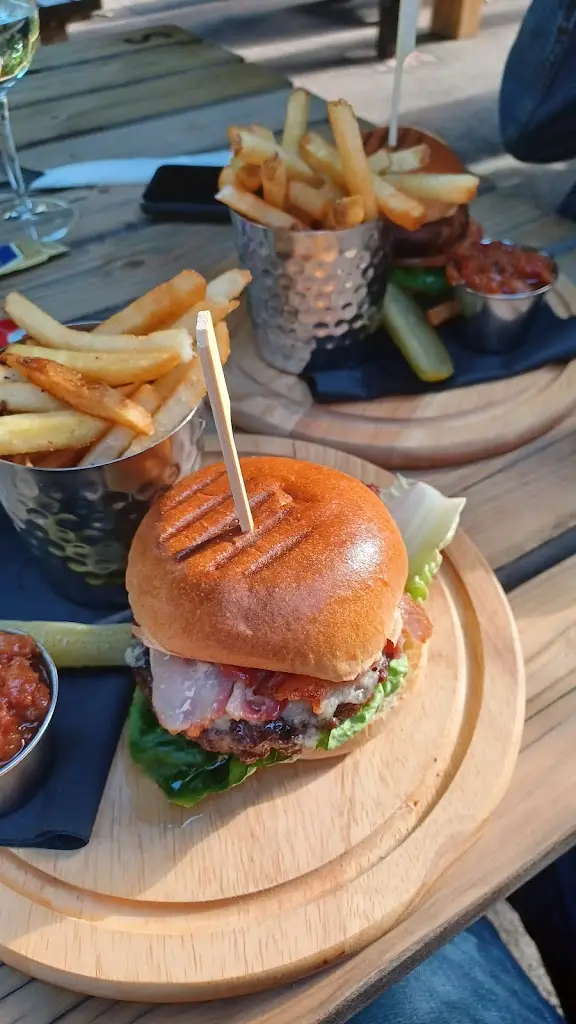 Menu_The Harrow, Chaldon, Caterham_Caterham_image_6