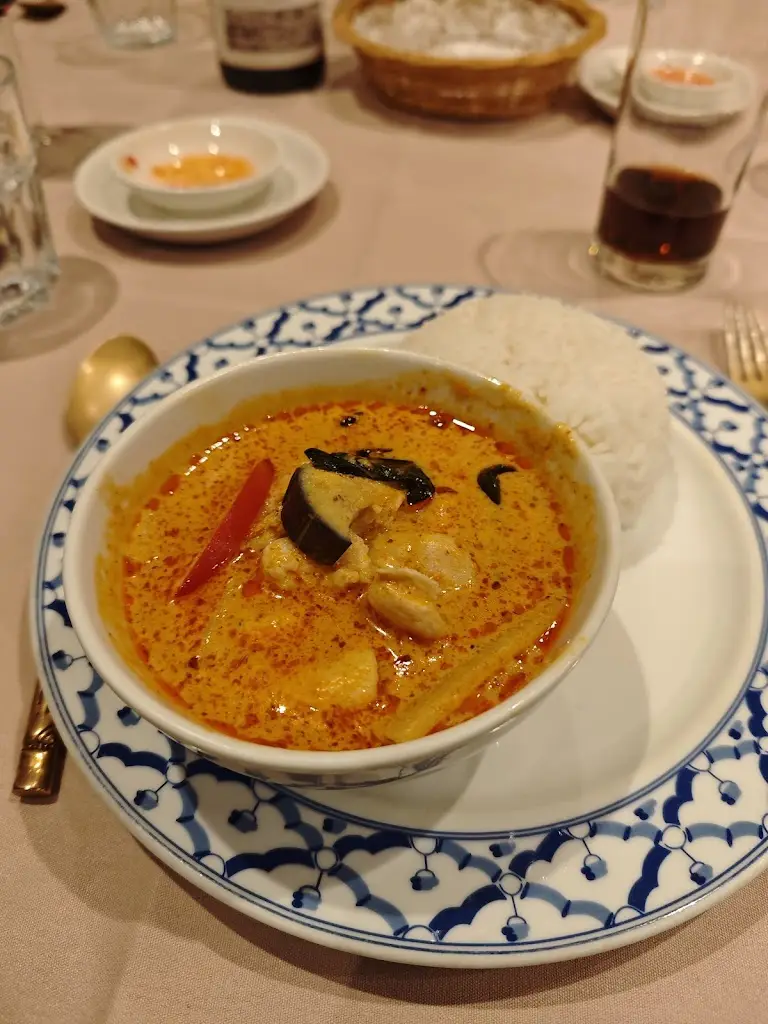 Stephen Knight_Bua Thai Caterham Restaurant_Caterham_review