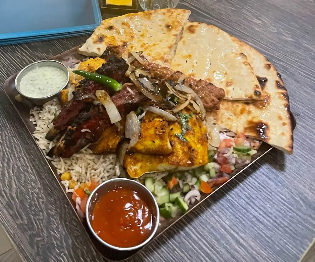 Silk Road Restaurant - Caterham_Caterham_slider_image_2