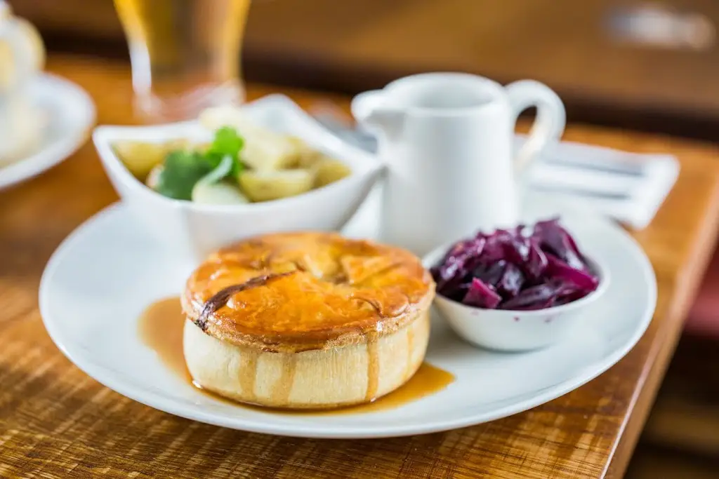 The King & Queen, Caterham on the Hill_Caterham_slider_image_2