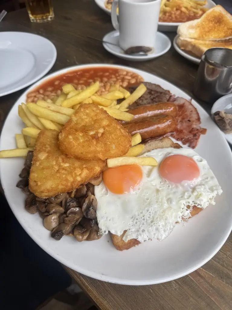 Emma Wynter_Caterham Cafe & Bistro_Caterham_review