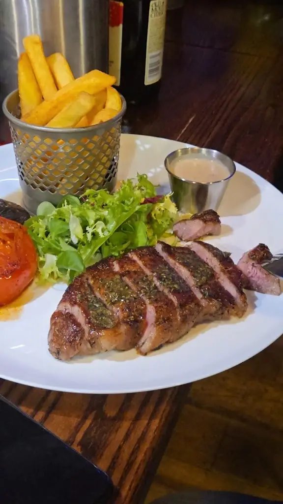 Leecie's Corner_The Caterham Arms_Caterham_review
