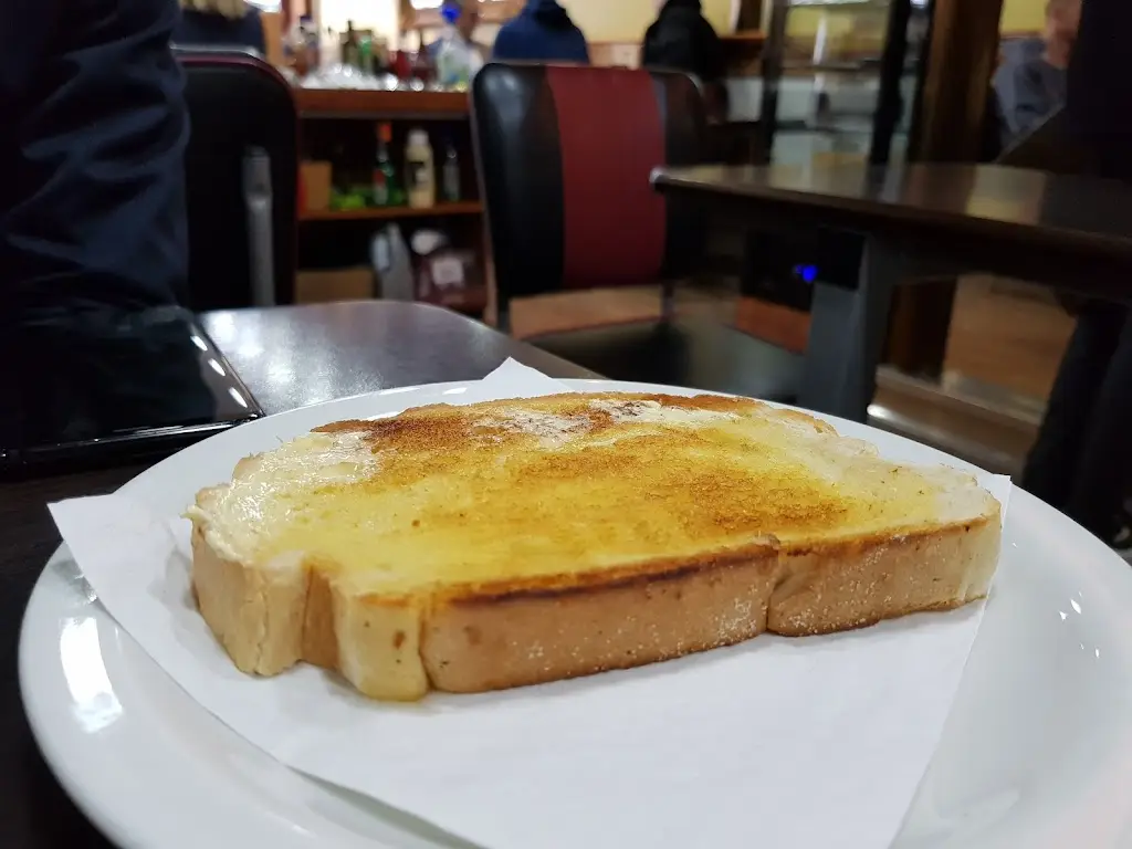 Menu_Pop Inn Cafe_Caterham_image_8