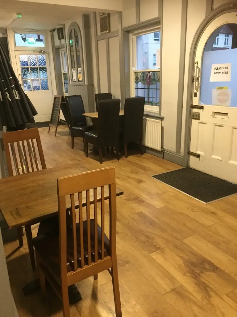 The Royal Oak, Caterham_Caterham_slider_image_2