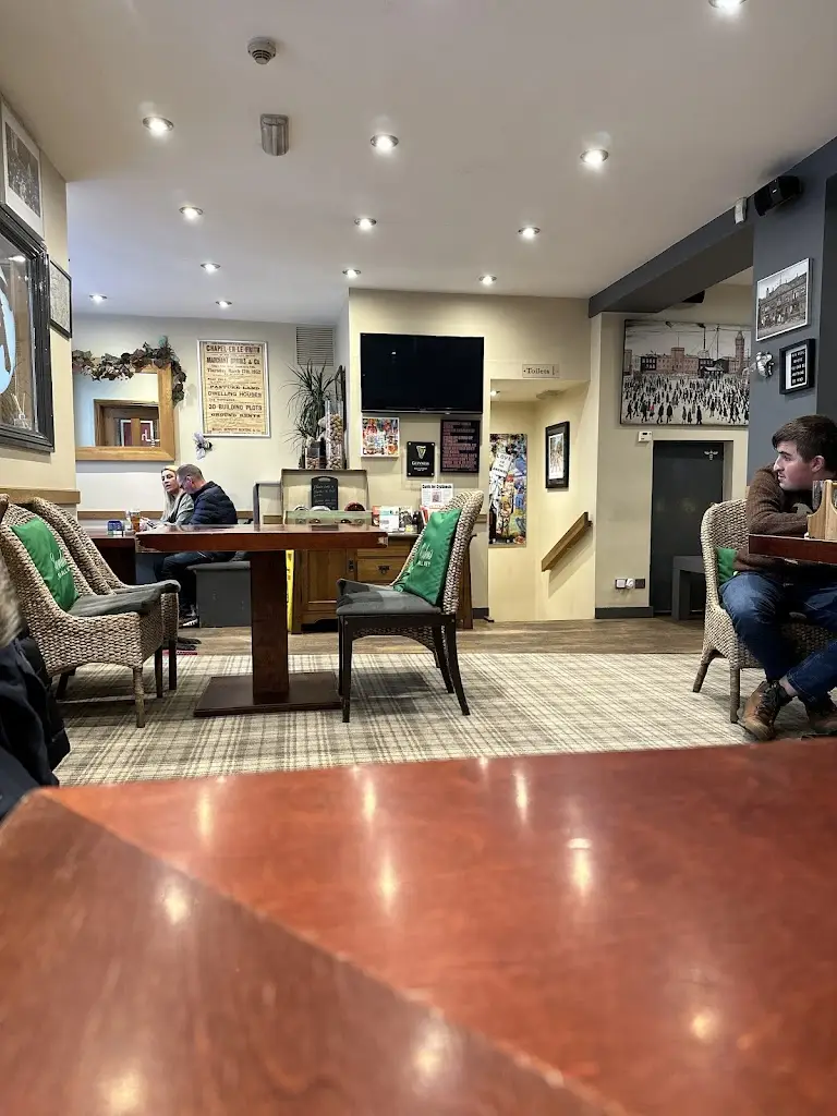 Martin Weedall_Rems Cafe Bar & Restaurant_Chapel en le Frith_review