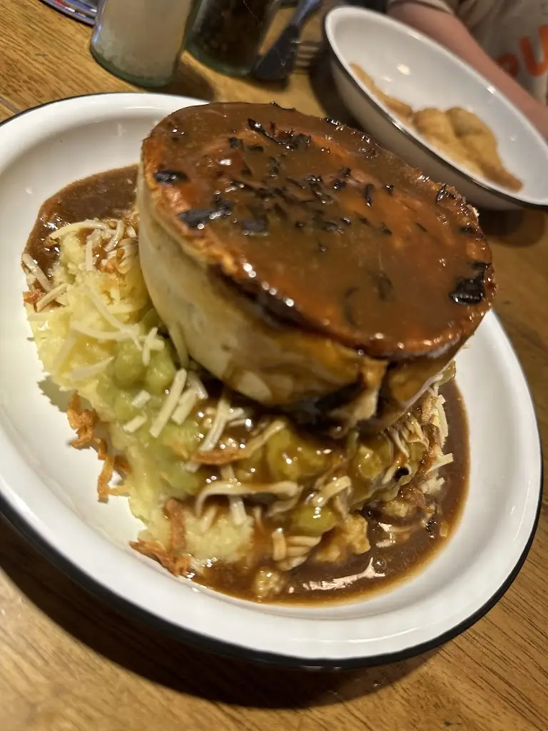 Annie Mason_The New Inn, Chapel En Le Frith_Chapel en le Frith_review