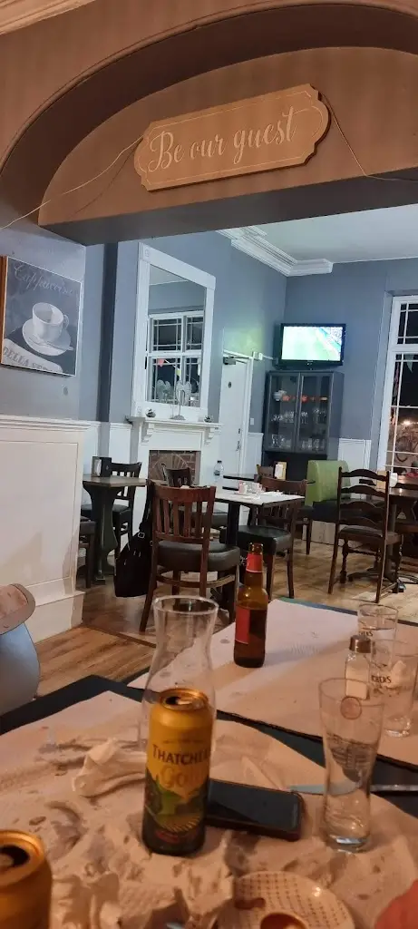 Five Senses restaurant in Chard