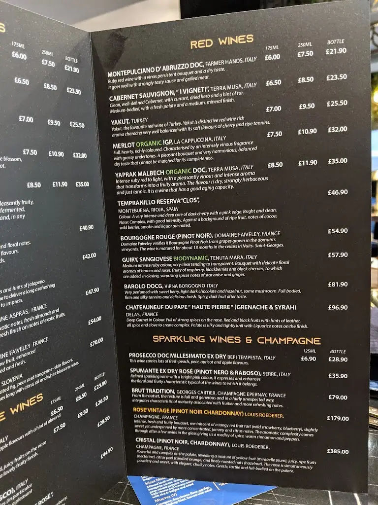 Menu_Lara's Turkish Restaurant (Yaprak Chalfont St Peter)_Chalfont Saint Peter_image_1