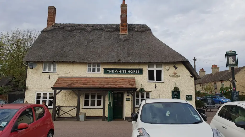 Stuart Dutton_The White Horse_Arlesey_review