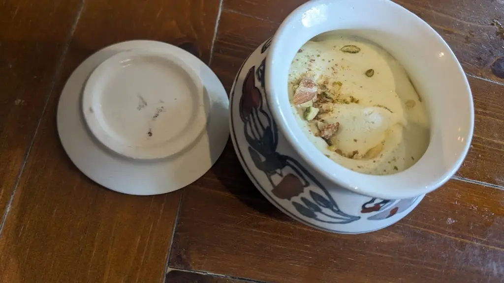 Nikhil_The Greyhound Inn_Chalfont Saint Peter_review