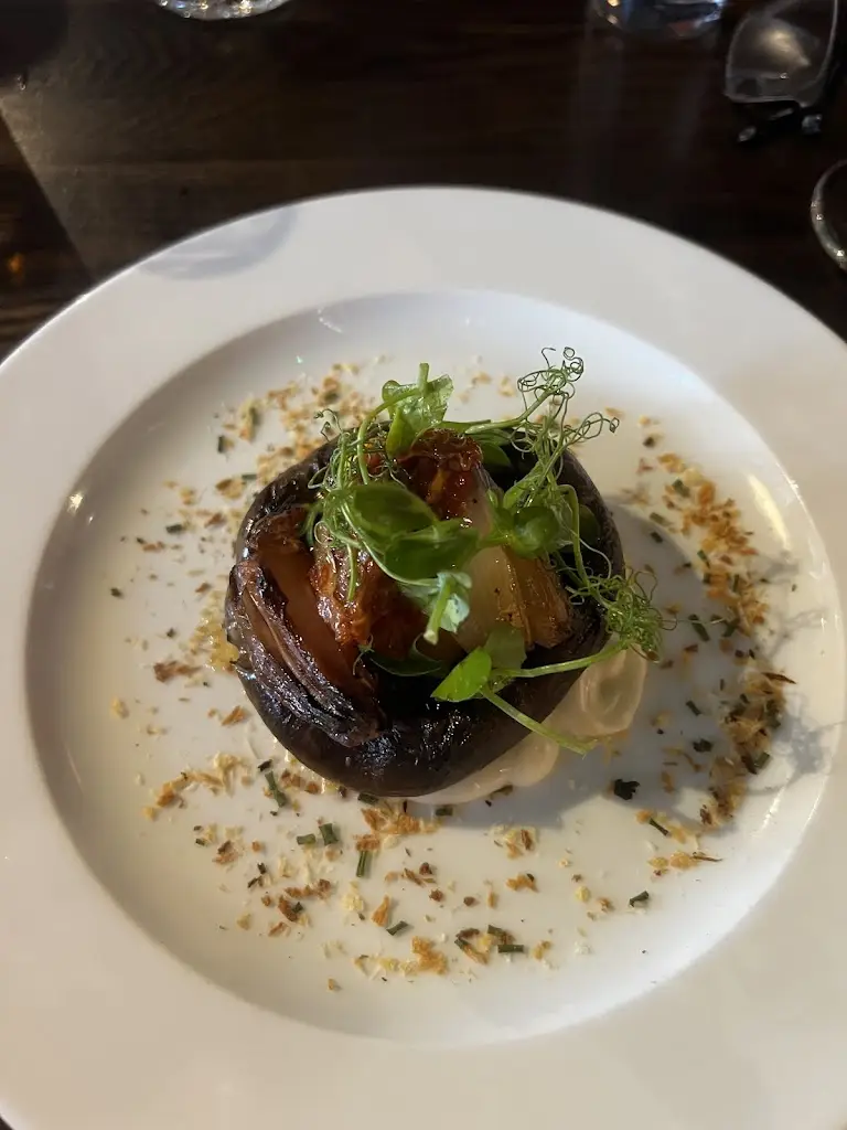 Ella_Lomito_Chalfont Saint Peter_review