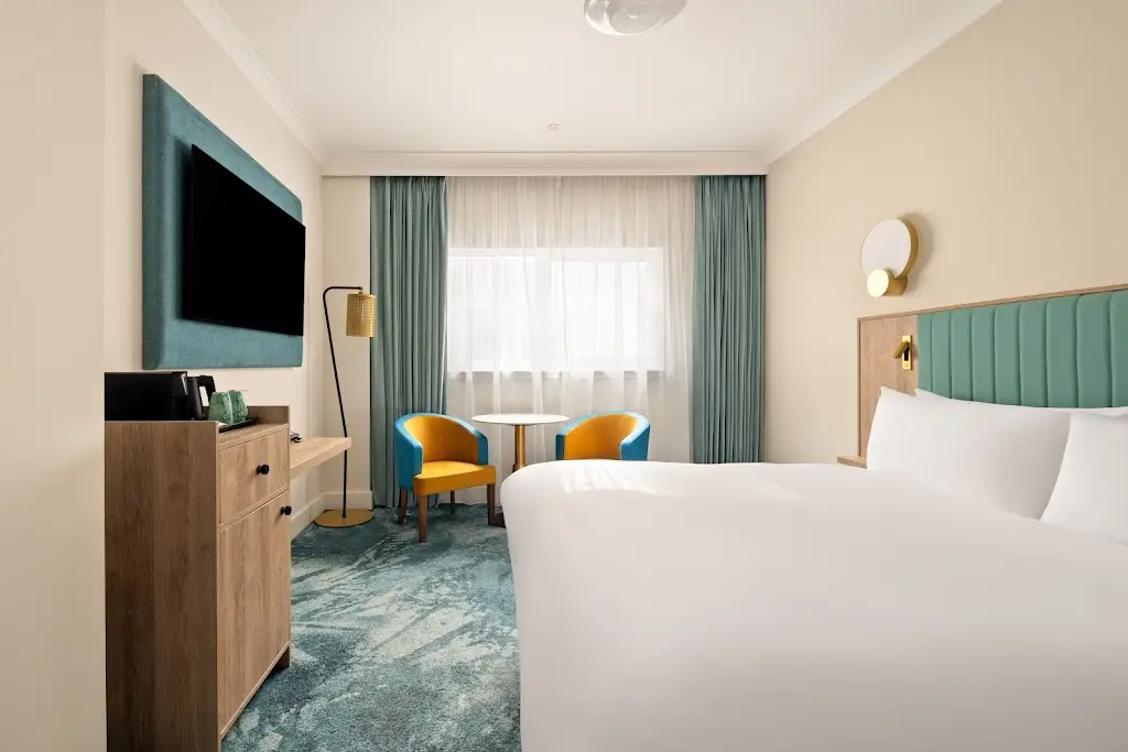 Crowne Plaza Gerrards Cross by IHG restaurant in Chalfont St Giles