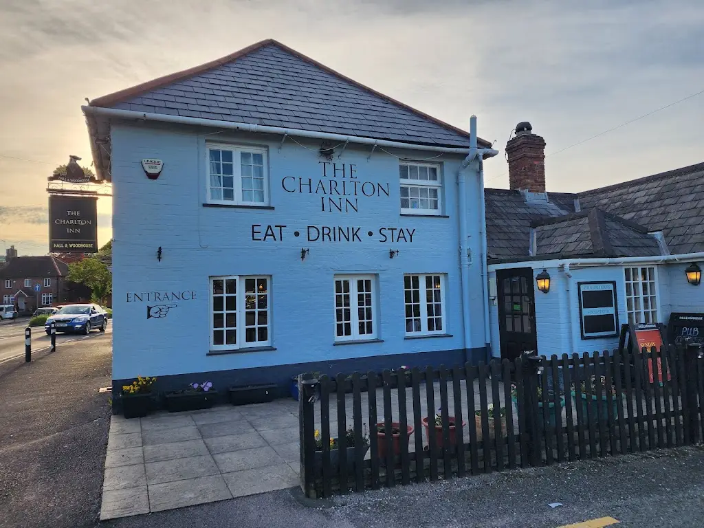Charlton Inn_Charlton Marshall_slider_image_1
