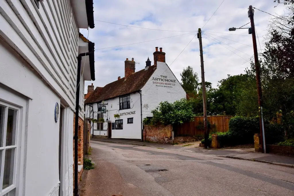 Peter Gee_The Artichoke_Chartham_review