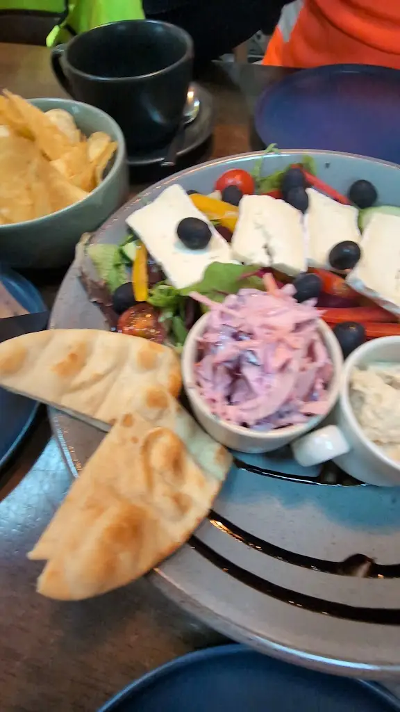 Vintage Birdcage Cakery on the Bridge_Charfield_slider_image_2