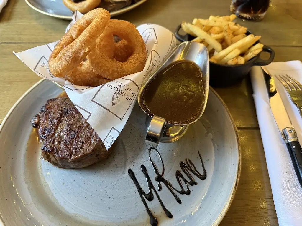 Ross Cox_The Falcon Steakhouse_Charfield_review