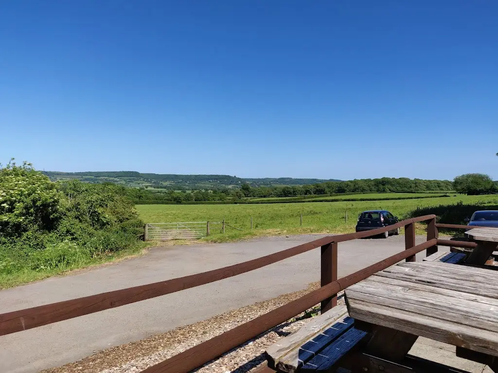 Ben Hillier_The Farmers Table_Charfield_review