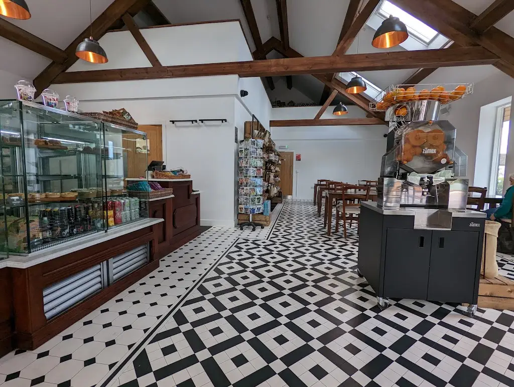 The Bridge restaurante en Charfield