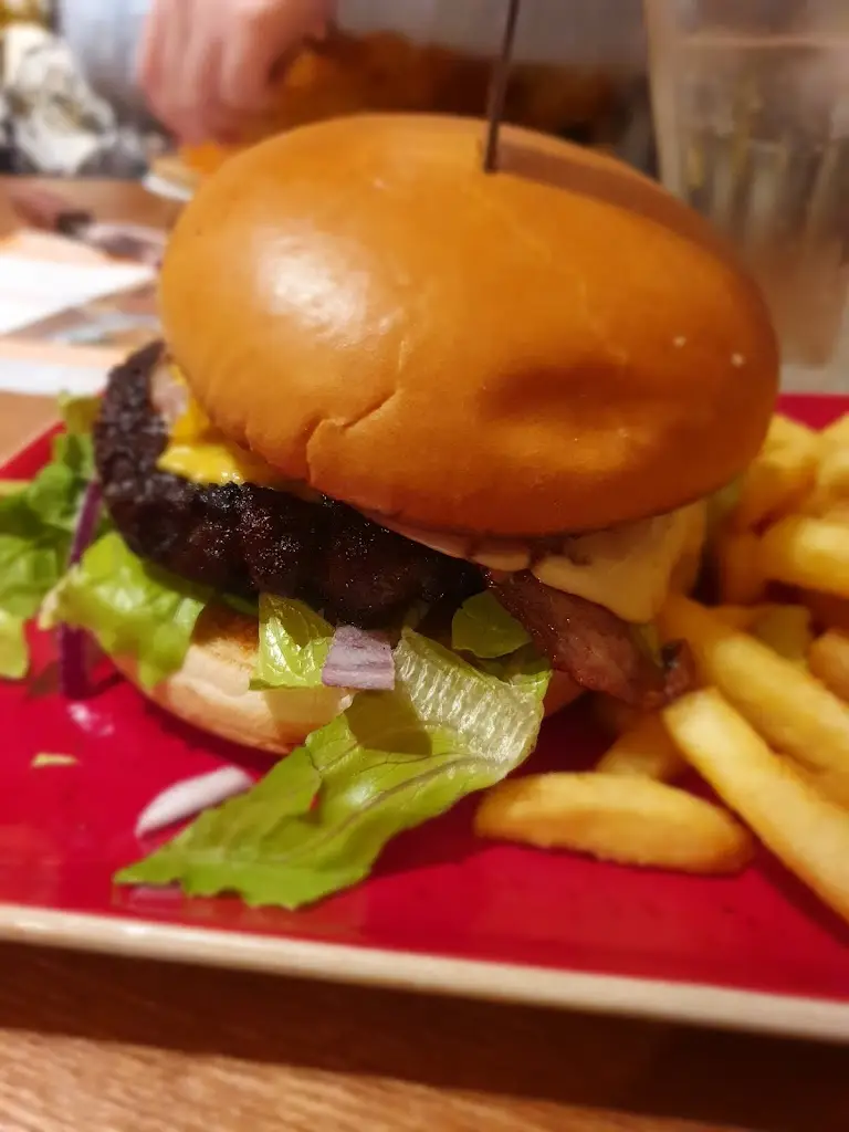 Menu_Wee Waif_Charvil_imagen_7