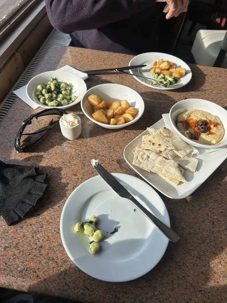 Freya 12_La Fontana Restaurant & Wine Bar_Charvil_review