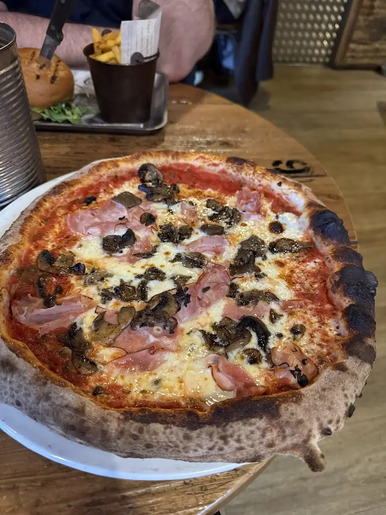 Debra Ward_Ambleside Tap Yard_Ambleside_review