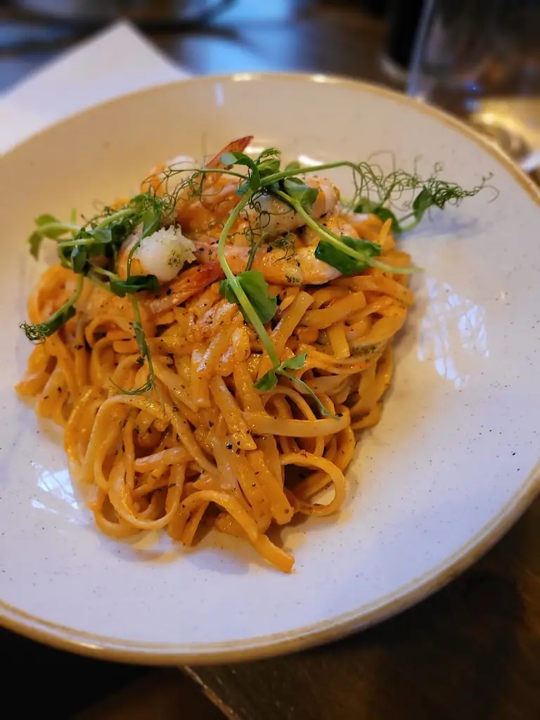 vanessa marvell_Heron on the Ford_Charvil_review