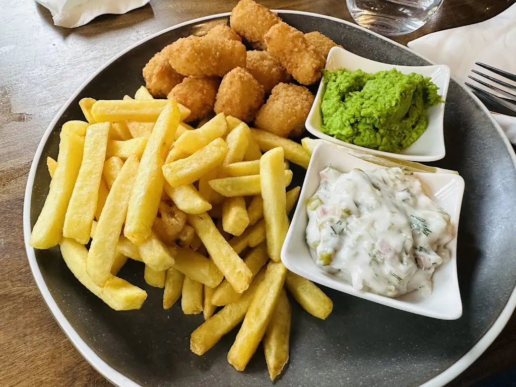 Heron on the Ford_Charvil_slider_image_2