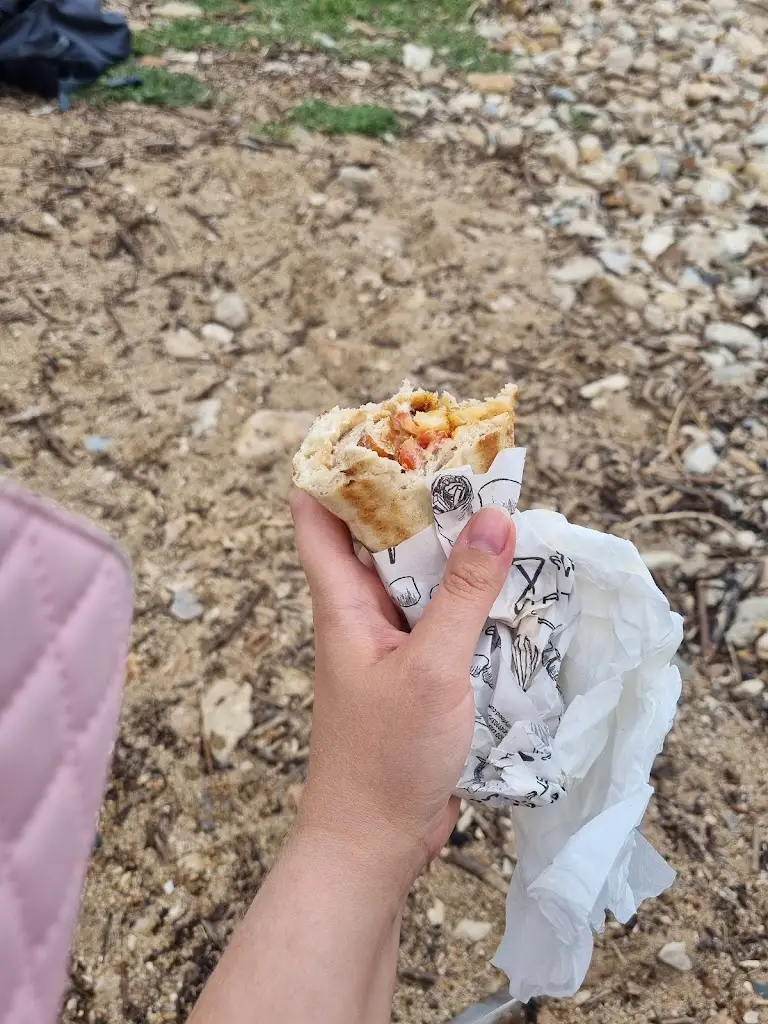 Anna Rybarczyk_Zeus the Greek_Charmouth_recensione