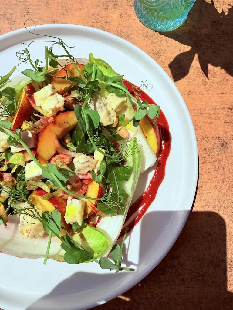 Tom's Lyme Regis_Charmouth_slider_image_3