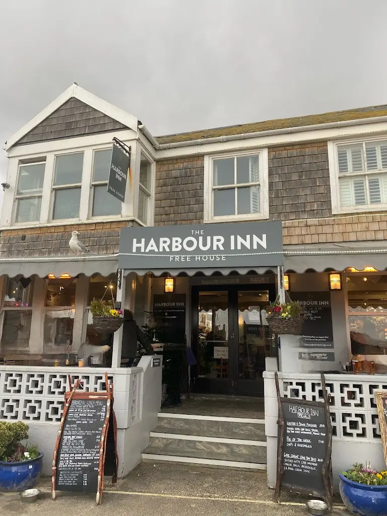 Harbour Inn_Charmouth_slider_image_1