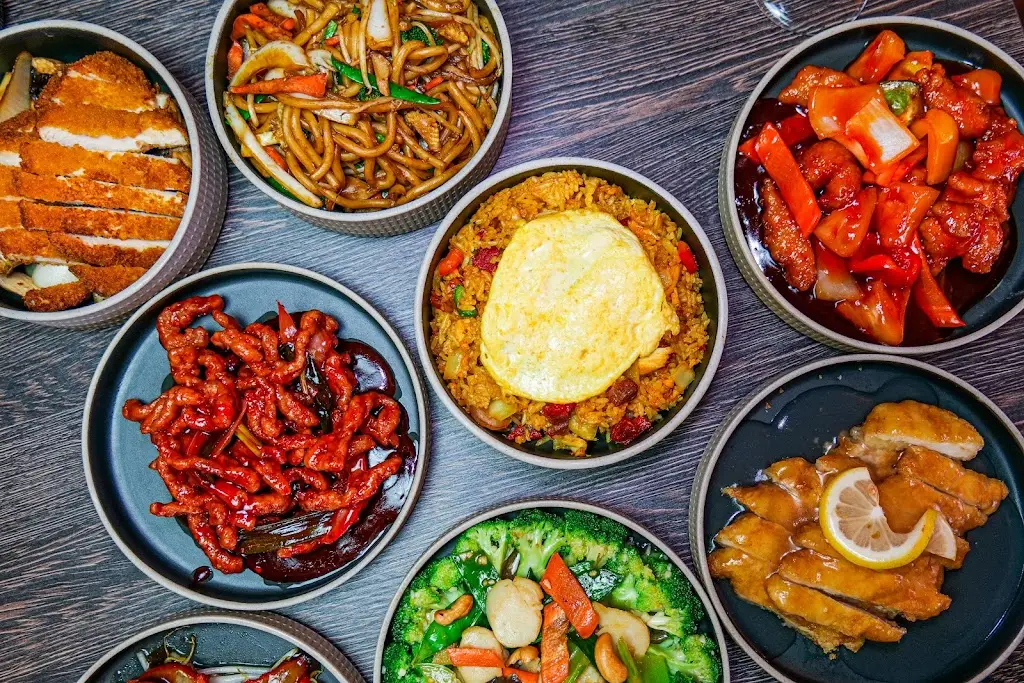 Wonderful Kitchen Lounge & Garden_Charminster_slider_image_2