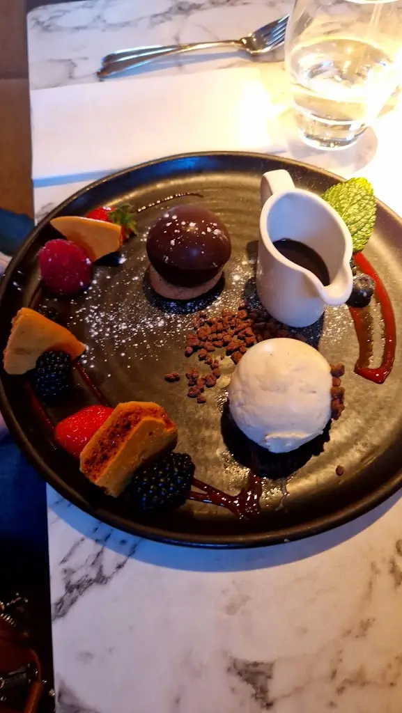 Menu_Fellinis Restaurant_Ambleside_immagine_5