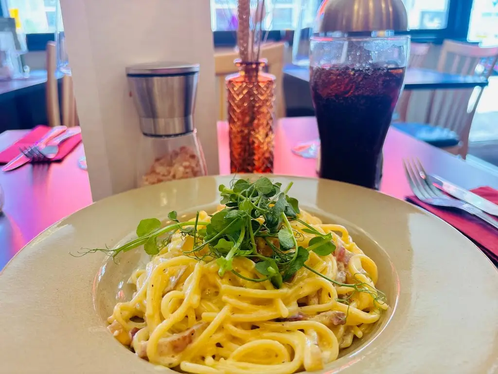 La Casa Bella_Charminster_slider_image_3