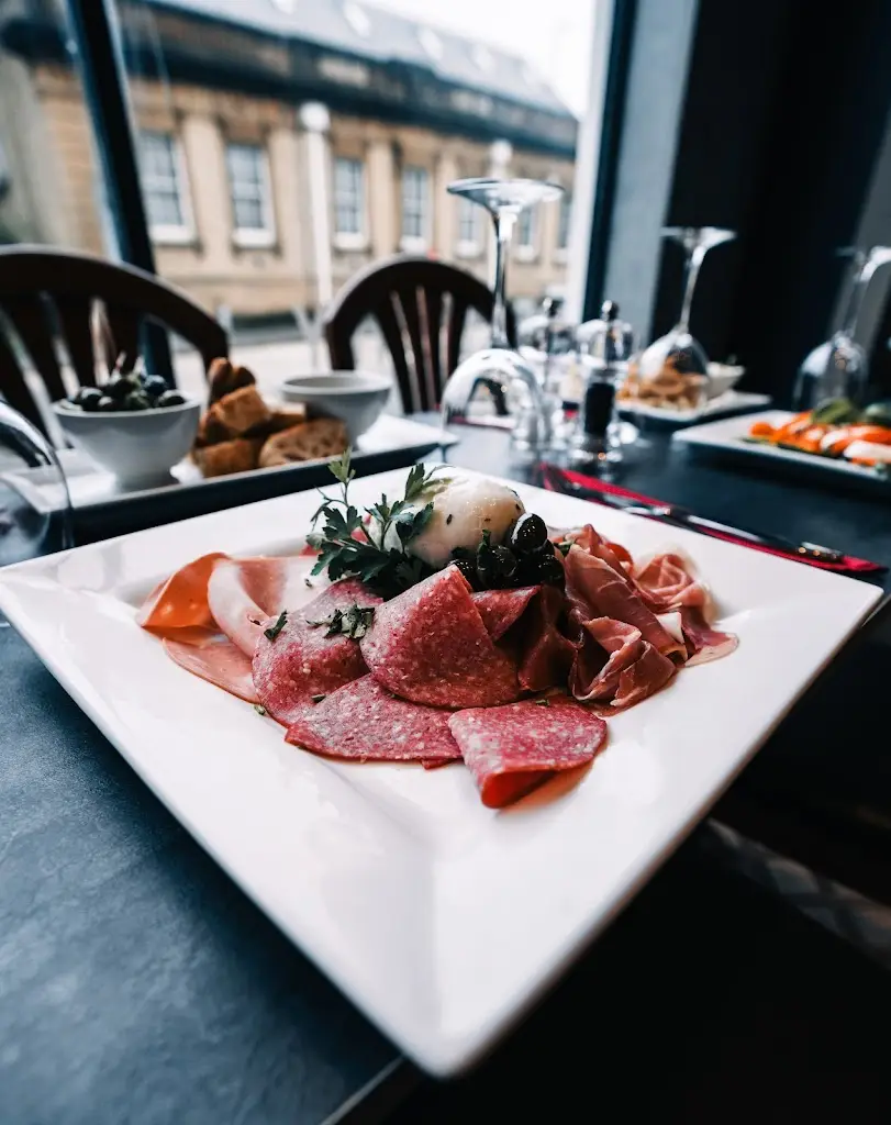 Etna Italian Restaurant_Charminster_slider_image_3