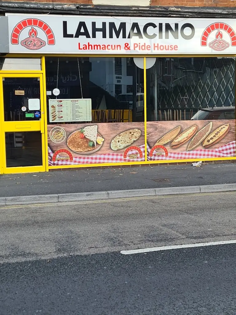 Lahmacino restaurant in Charminster