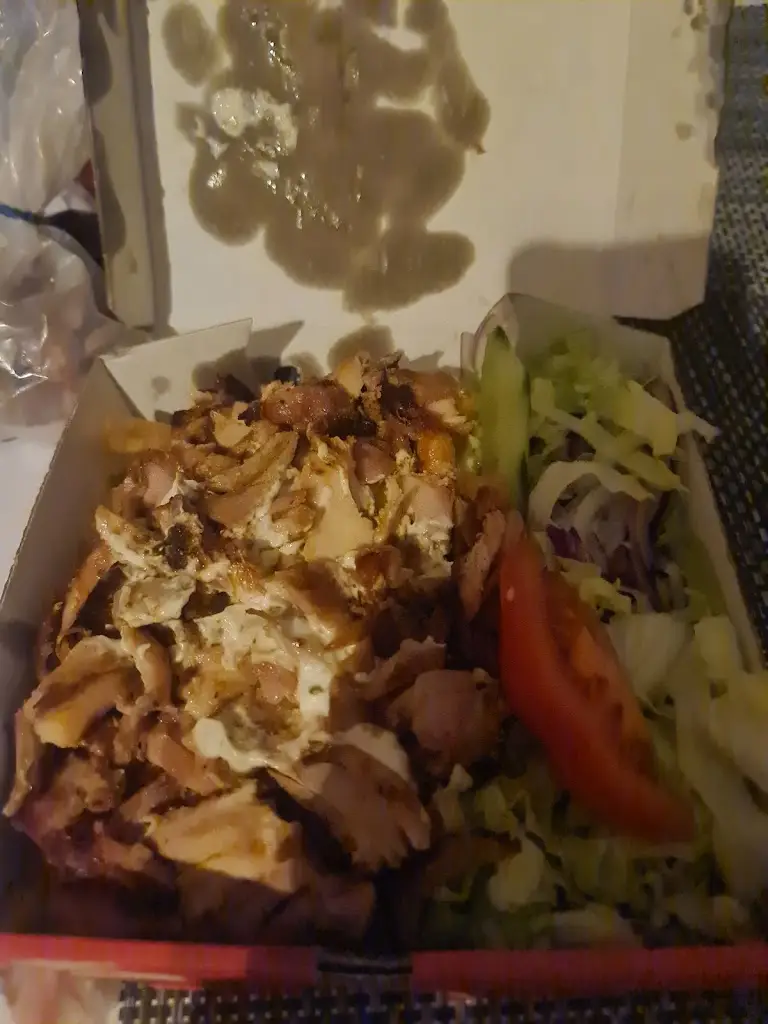 Kas yra_Bridge House Cafe restaurant_Chatteris_review