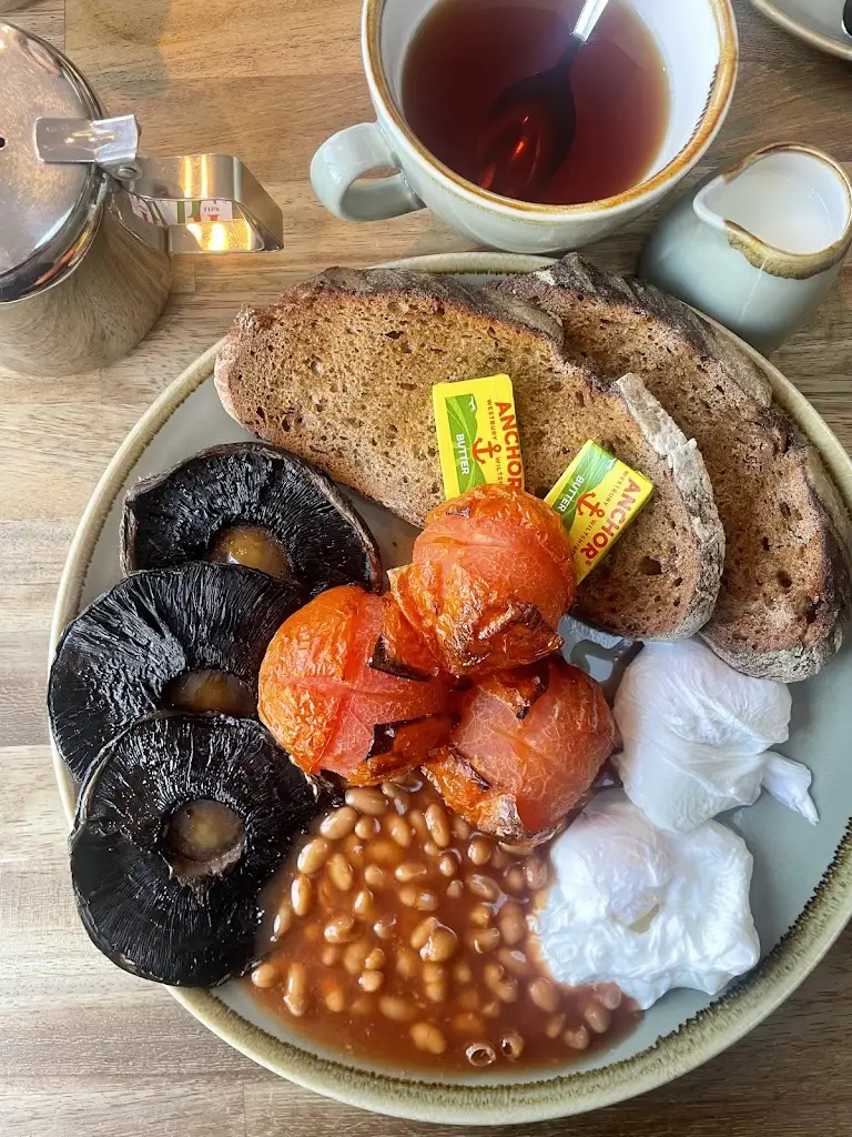 Janae_The Three Pickerels_Chatteris_recensione