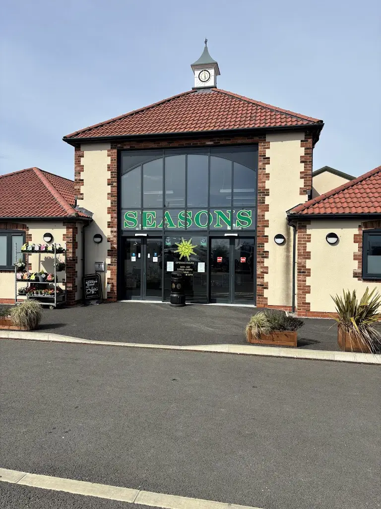 Richard A'Court_Seasons Garden Centre_Chatteris_review