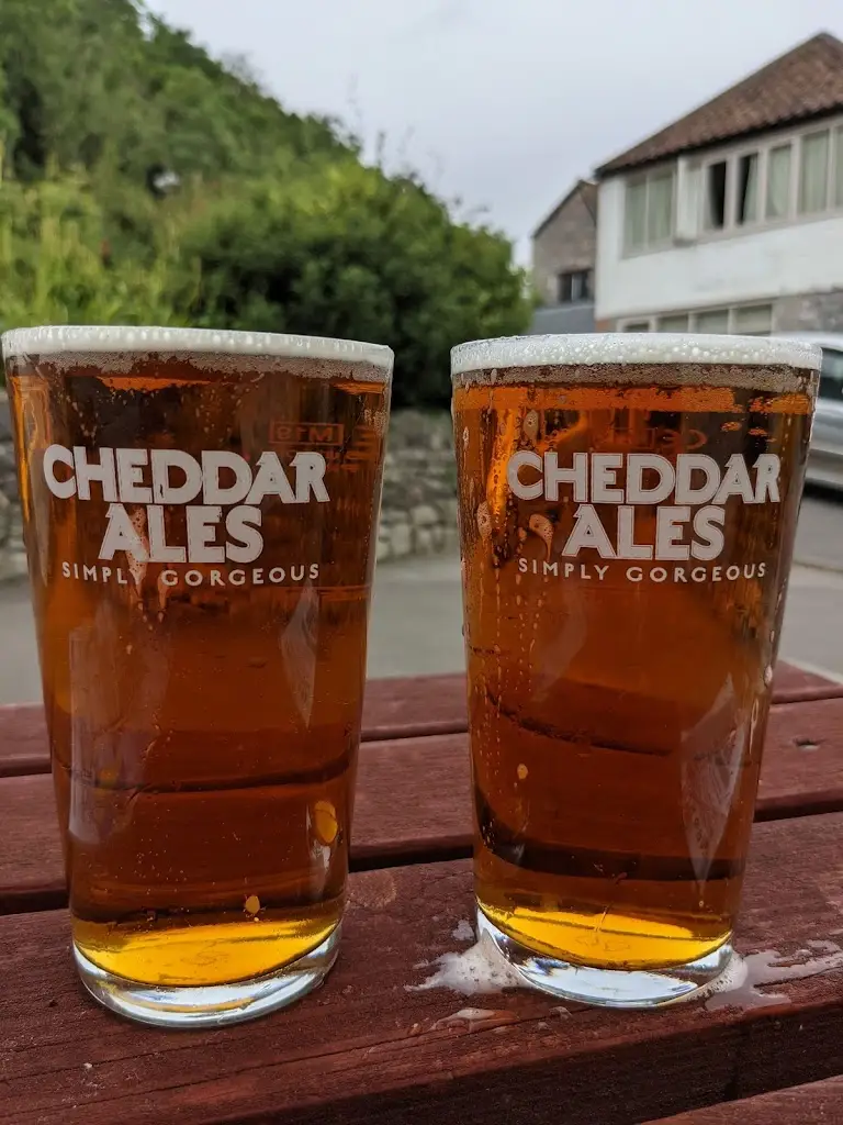 Menu_The White Hart_Cheddar_image_5