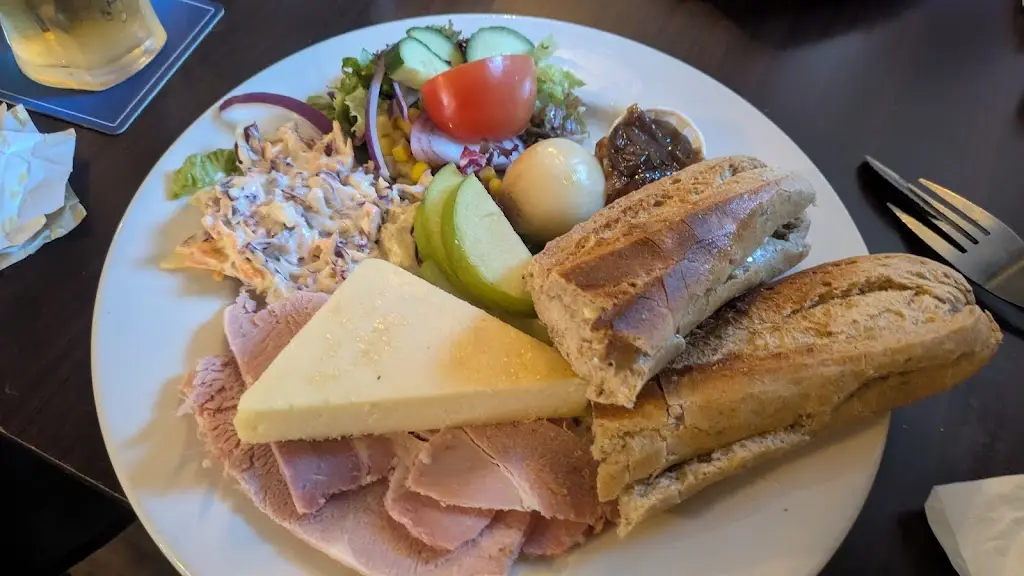 Jonathan Lockyer_The White Hart_Cheddar_review