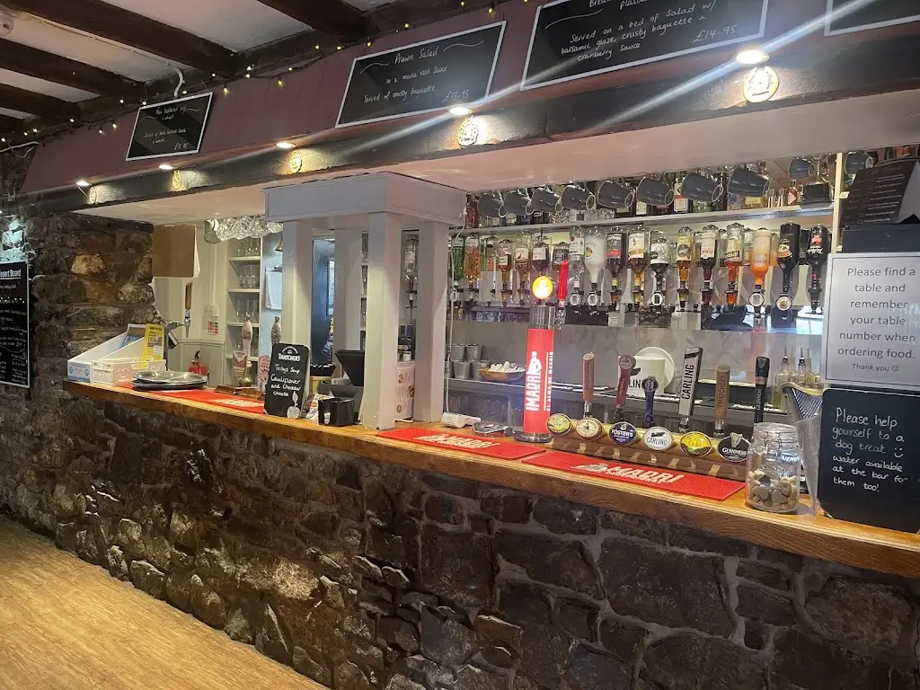 The White Hart_Cheddar_slider_image_1