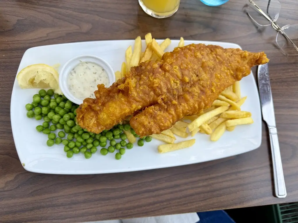 Mike Belch_Riverside Inn Cheddar_Cheddar_review